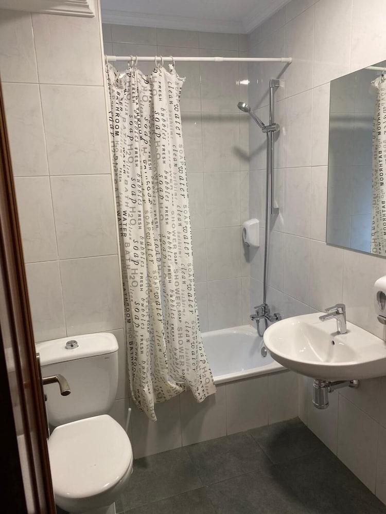 סלאמנקה Hostal Uria מראה חיצוני תמונה