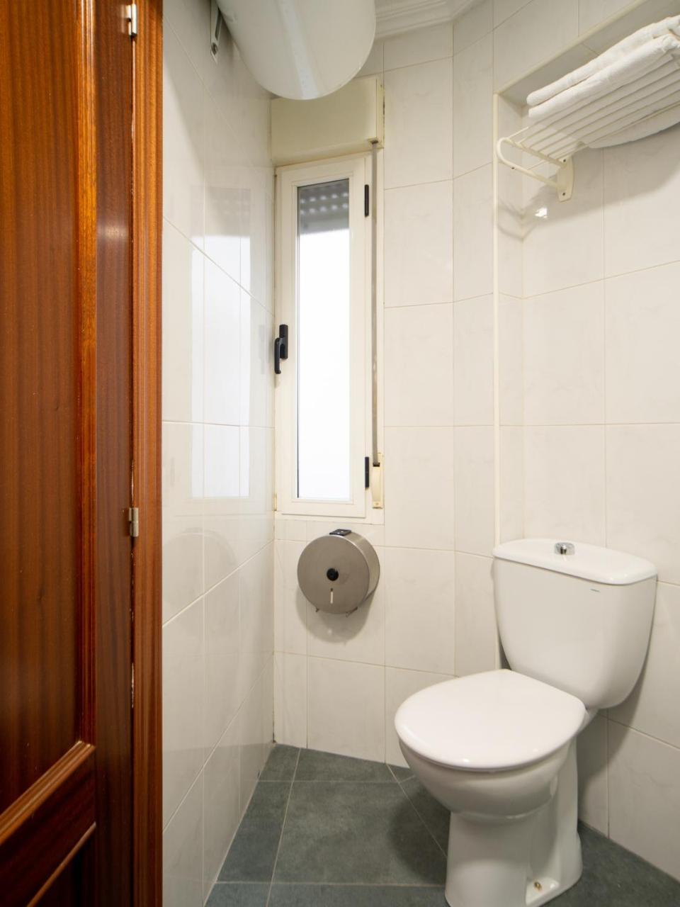סלאמנקה Hostal Uria מראה חיצוני תמונה