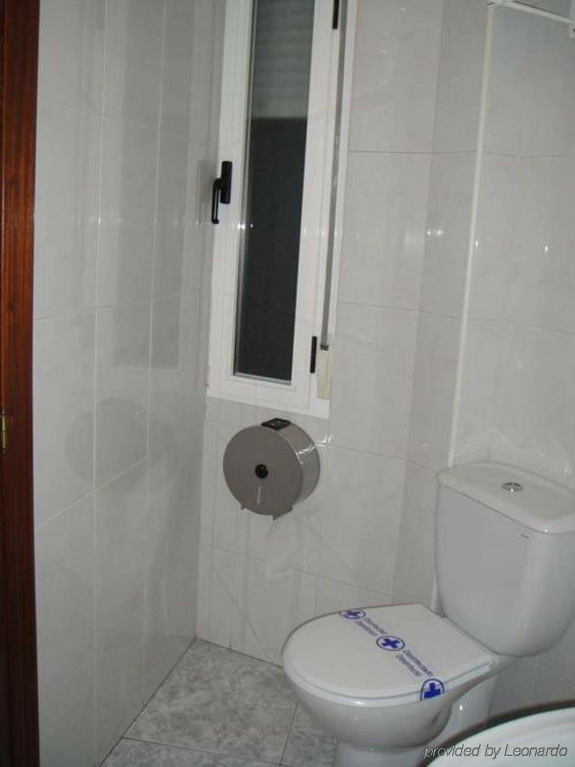 סלאמנקה Hostal Uria מראה חיצוני תמונה